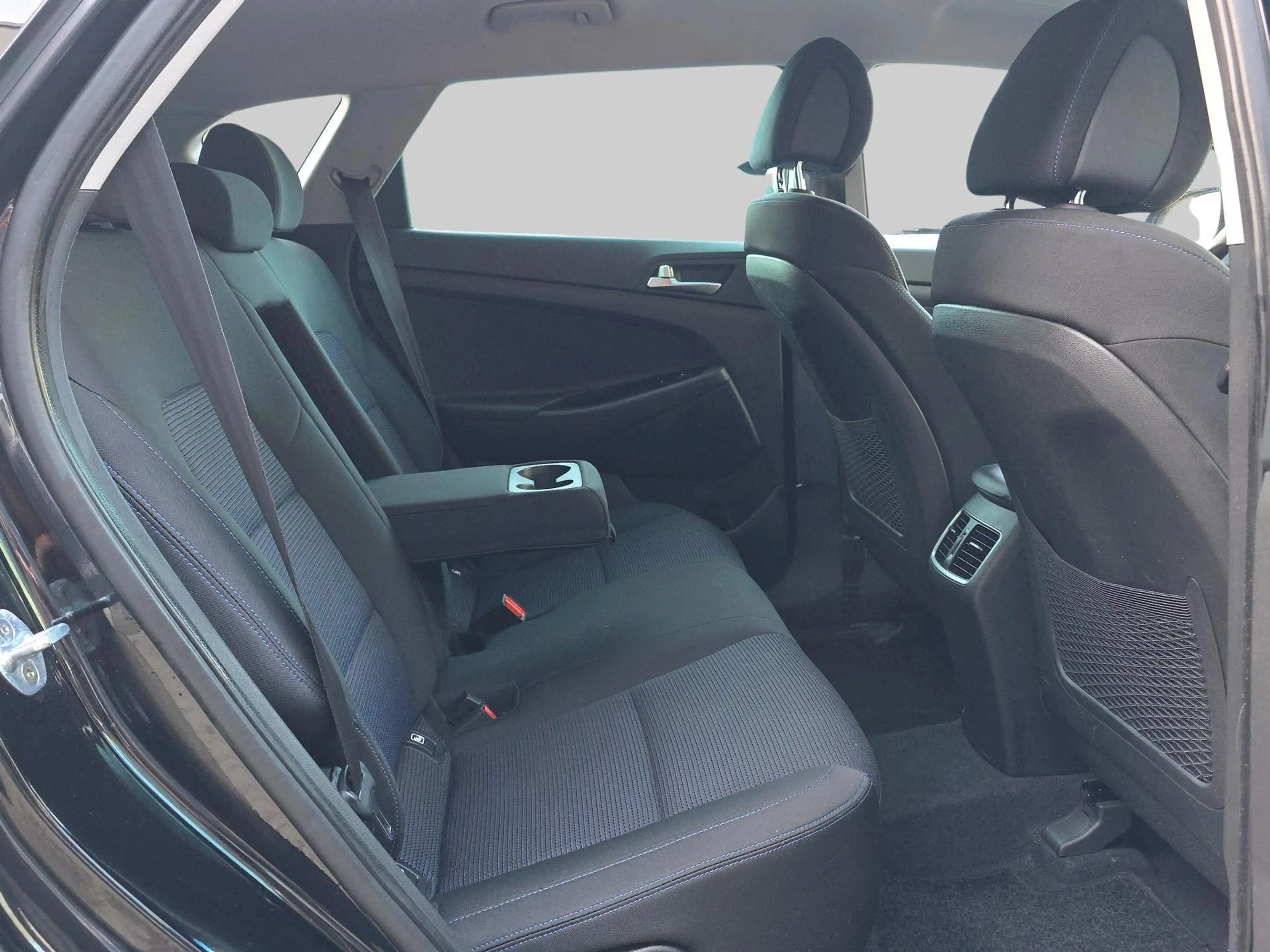 Hyundai TUCSON 1.6 GDi Comfort | Trekhaak | Stoelverwarming | Car — photo 14
