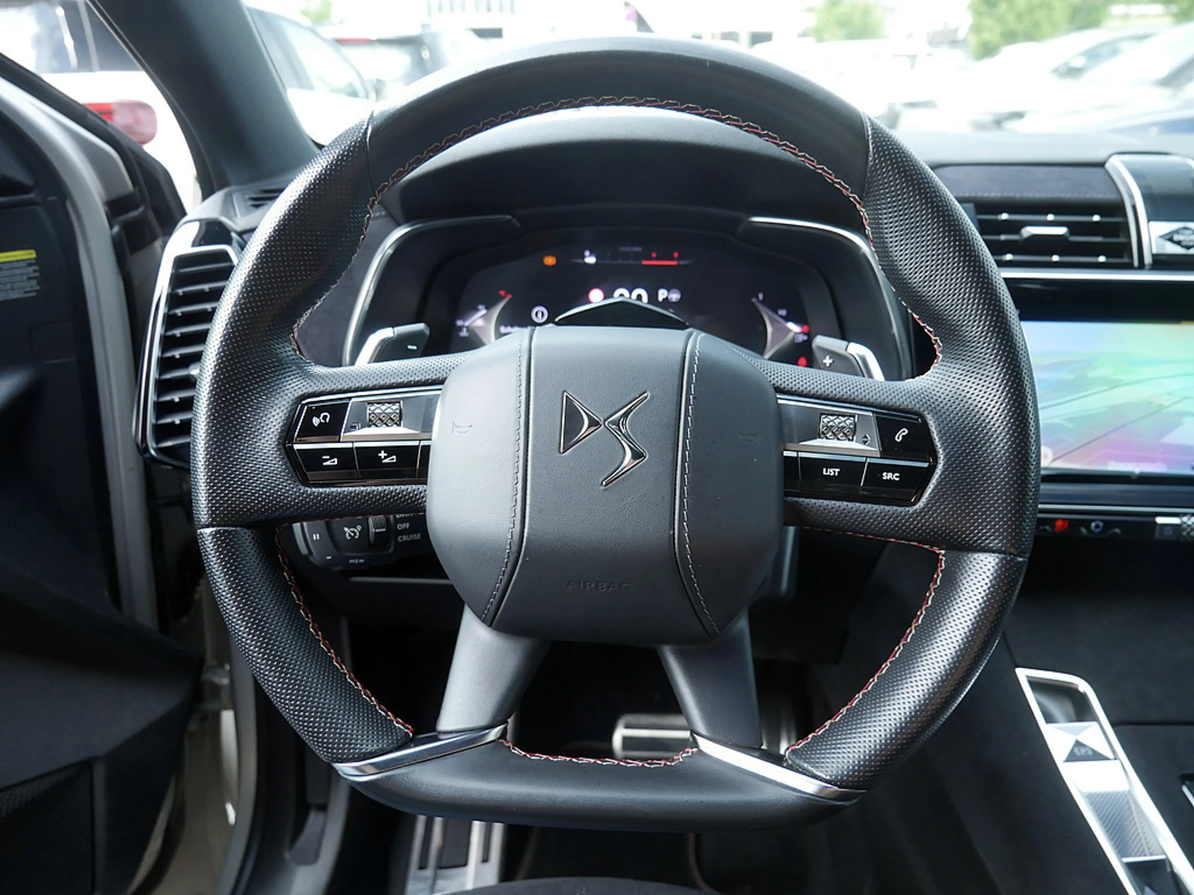 DS Automobiles DS 7 Crossback Performance Line+ BlueHDi 130 — photo 11