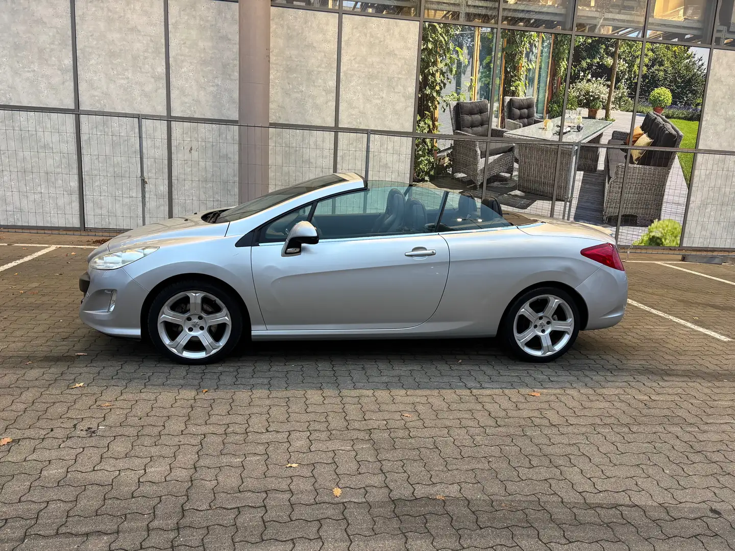 Peugeot 308 308 CC 1,6 THP Automatik Platinum Leder Navi Silber - 1