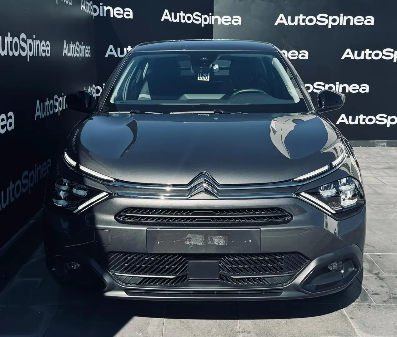 Citroen C4 C4 PureTech 130 S&S EAT8 Plus #keyless #navi #naz Grijs - 2