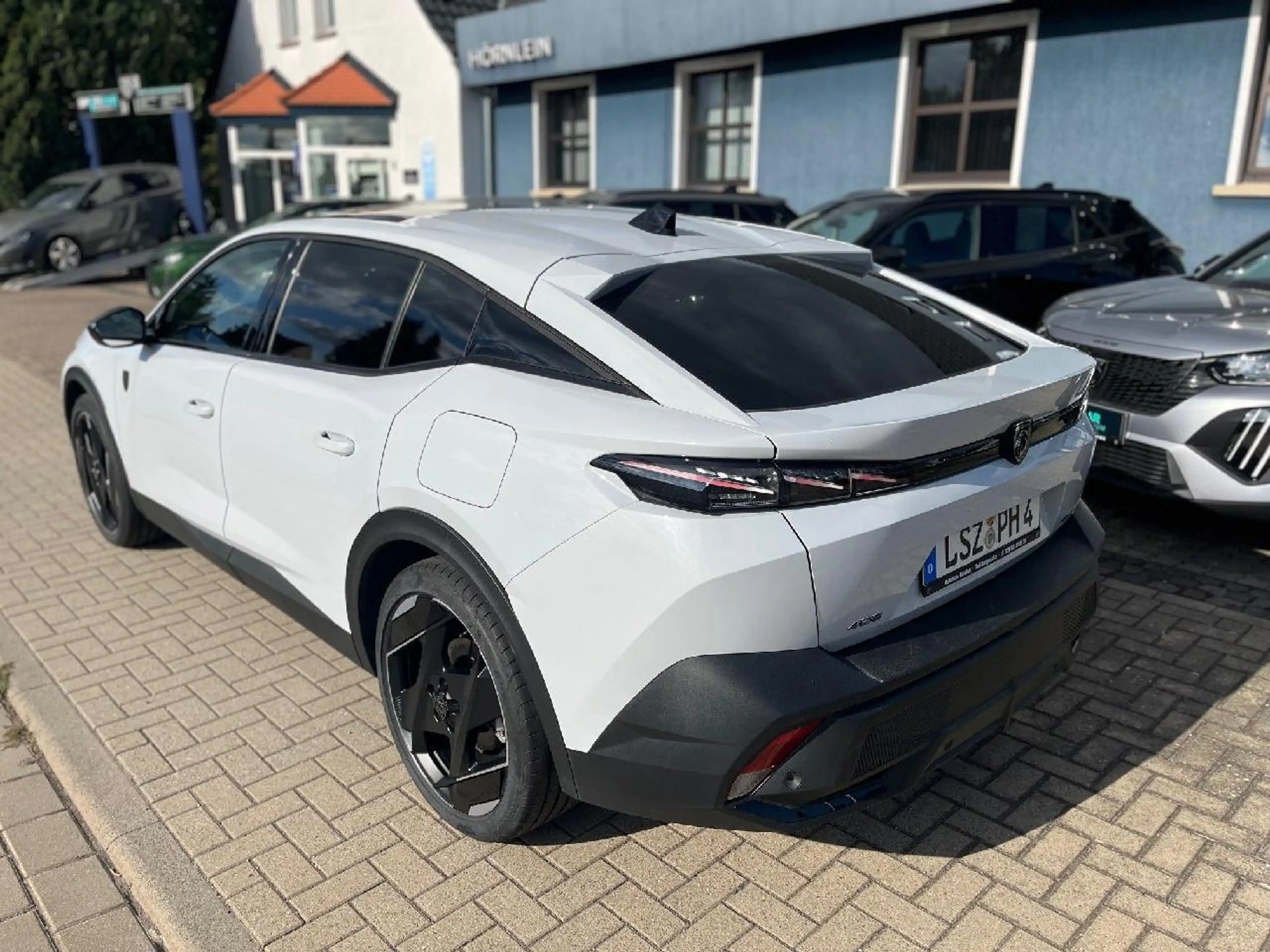Peugeot 408 408 GT Hybrid 225 +Vollleder+FOCAL+SDach+NightVi — photo 4