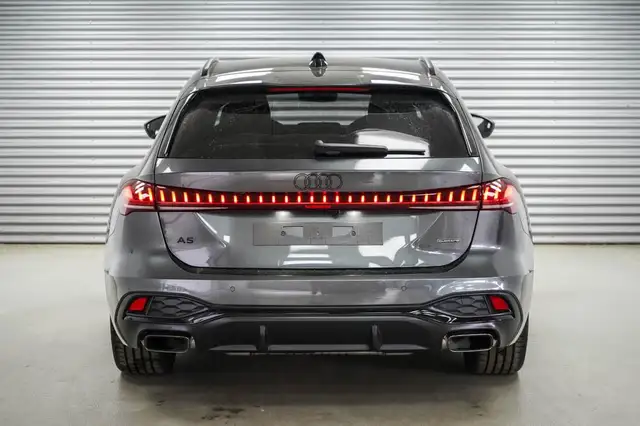 Audi A5 view 4