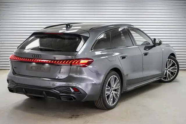 Audi A5 view 3
