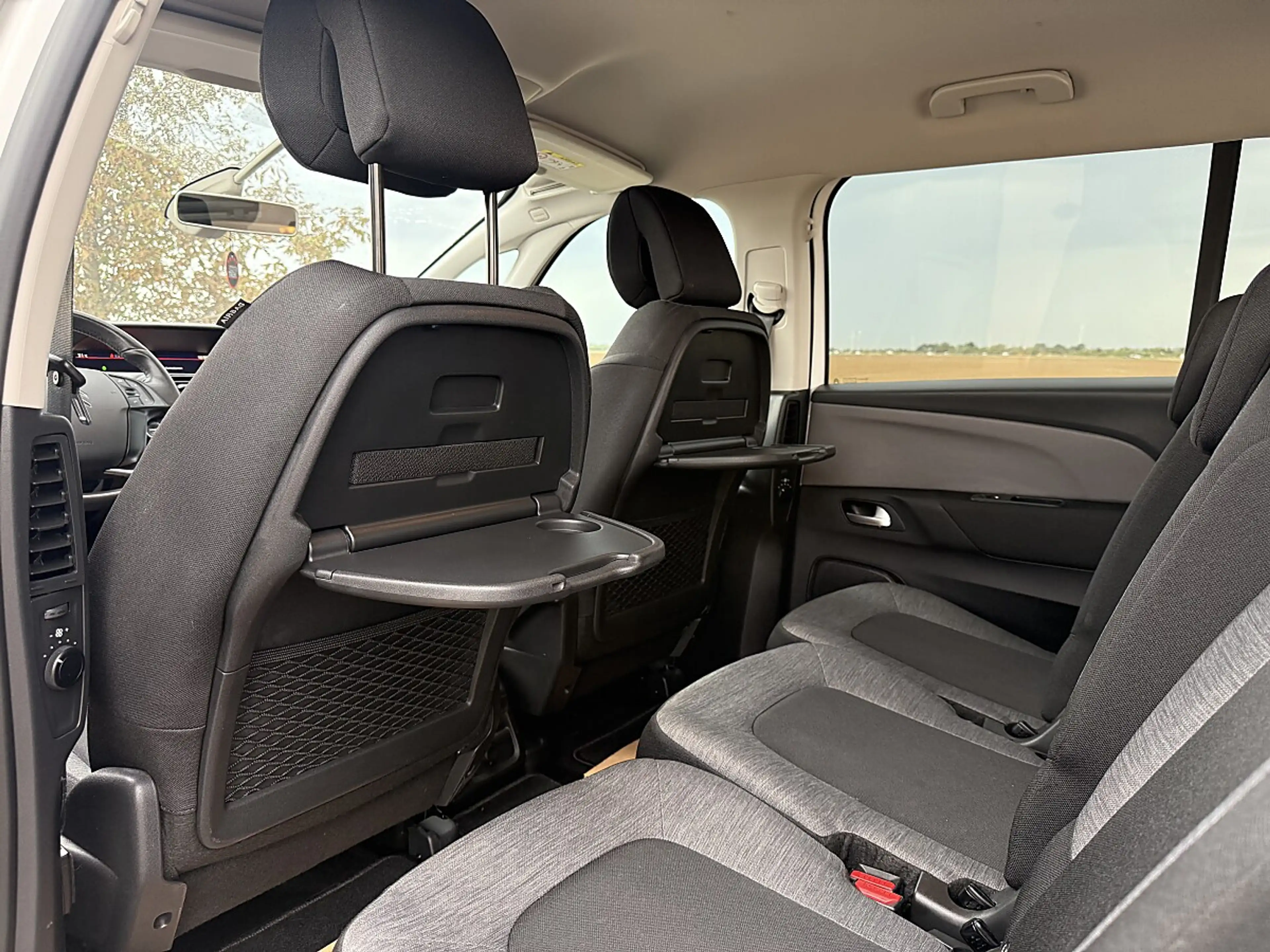 Citroen C4 SpaceTourer C4 Spacetourer Grand Spacetourer **7Sitzer** — photo 10