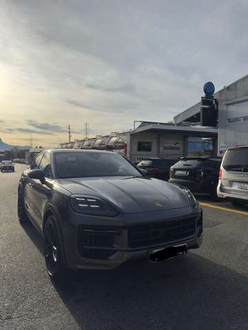 Porsche Cayenne Turbo E-Hybrid Coupe Tiptronic S GT-Paket