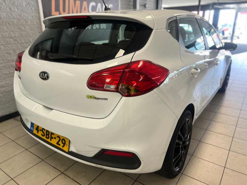 Kia Ceed / cee'd 1.6 GDI 20th Anniversary | Carplay |Cruise | 135pk — photo 6