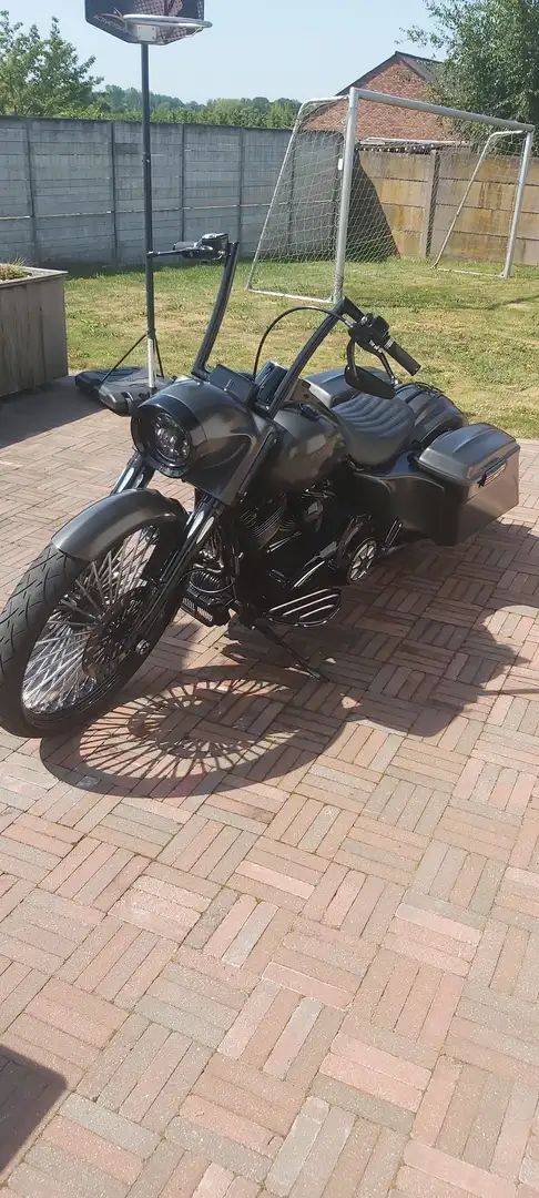 Harley-Davidson Road King FLHP Szary - 1