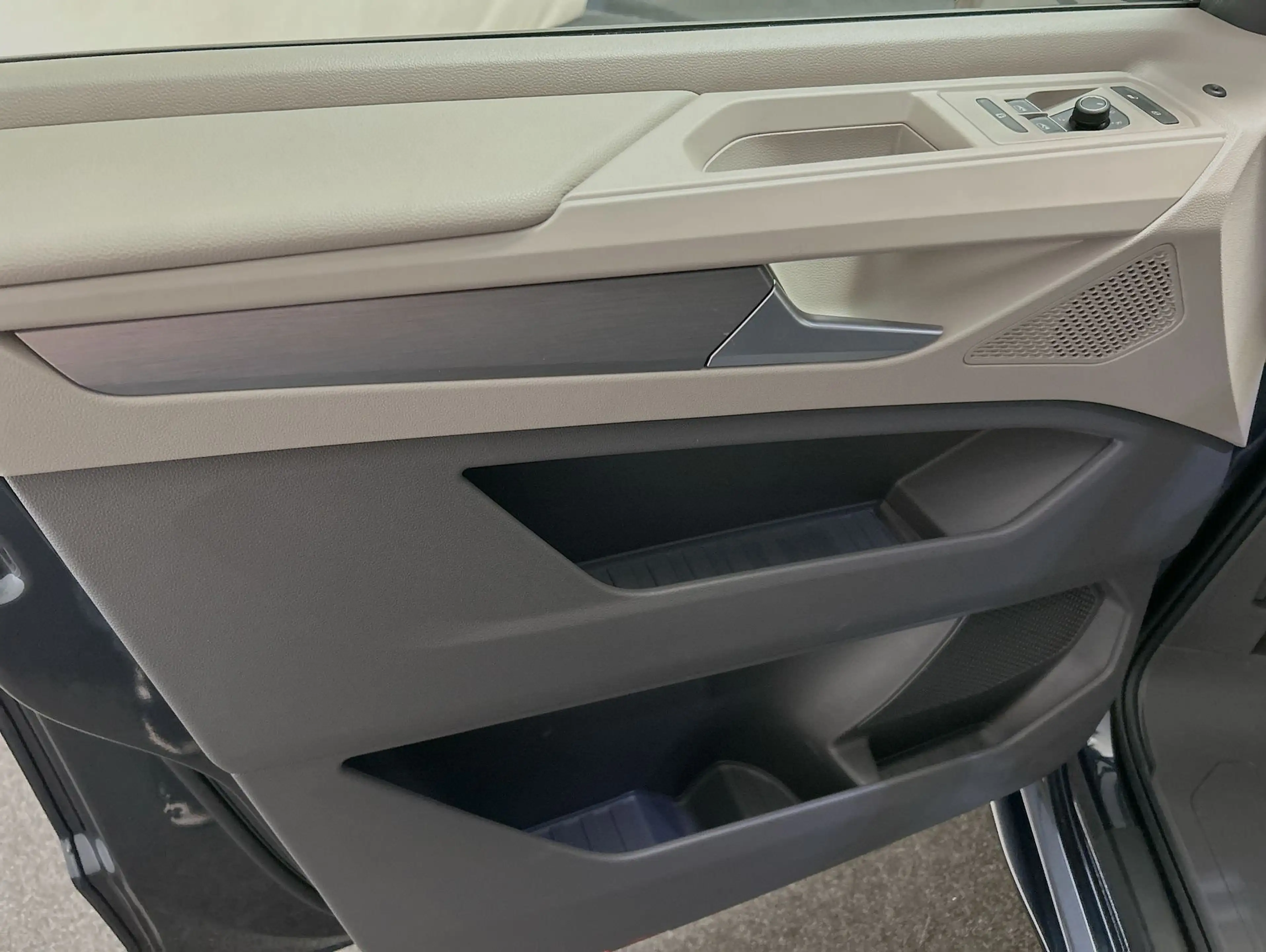 Volkswagen T7 California Ocean 2.0 TDI DSG — photo 13