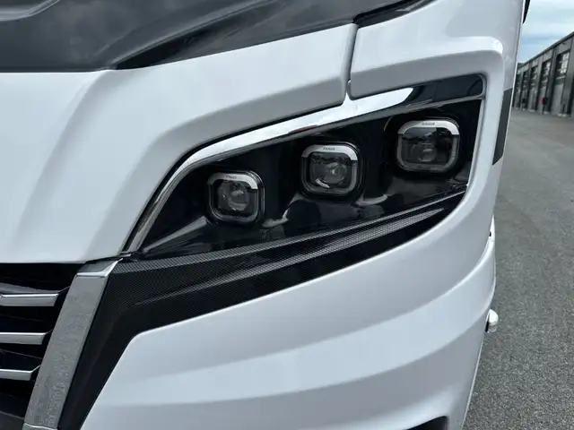 Knaus SUN I 900 LEG Ansicht 11