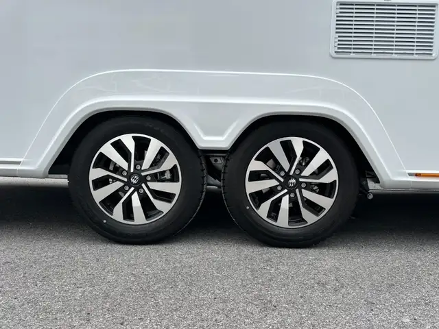 Knaus SUN I 900 LEG Ansicht 17