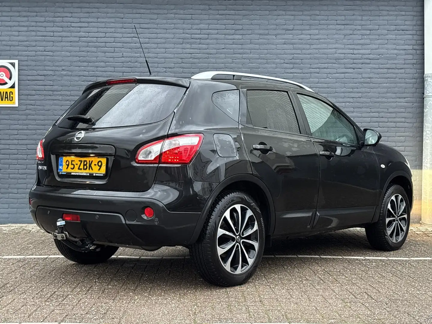 Nissan Qashqai 2.0 Tekna Automaat | Pano | Xenon | Stoelverwarmin Noir - 2