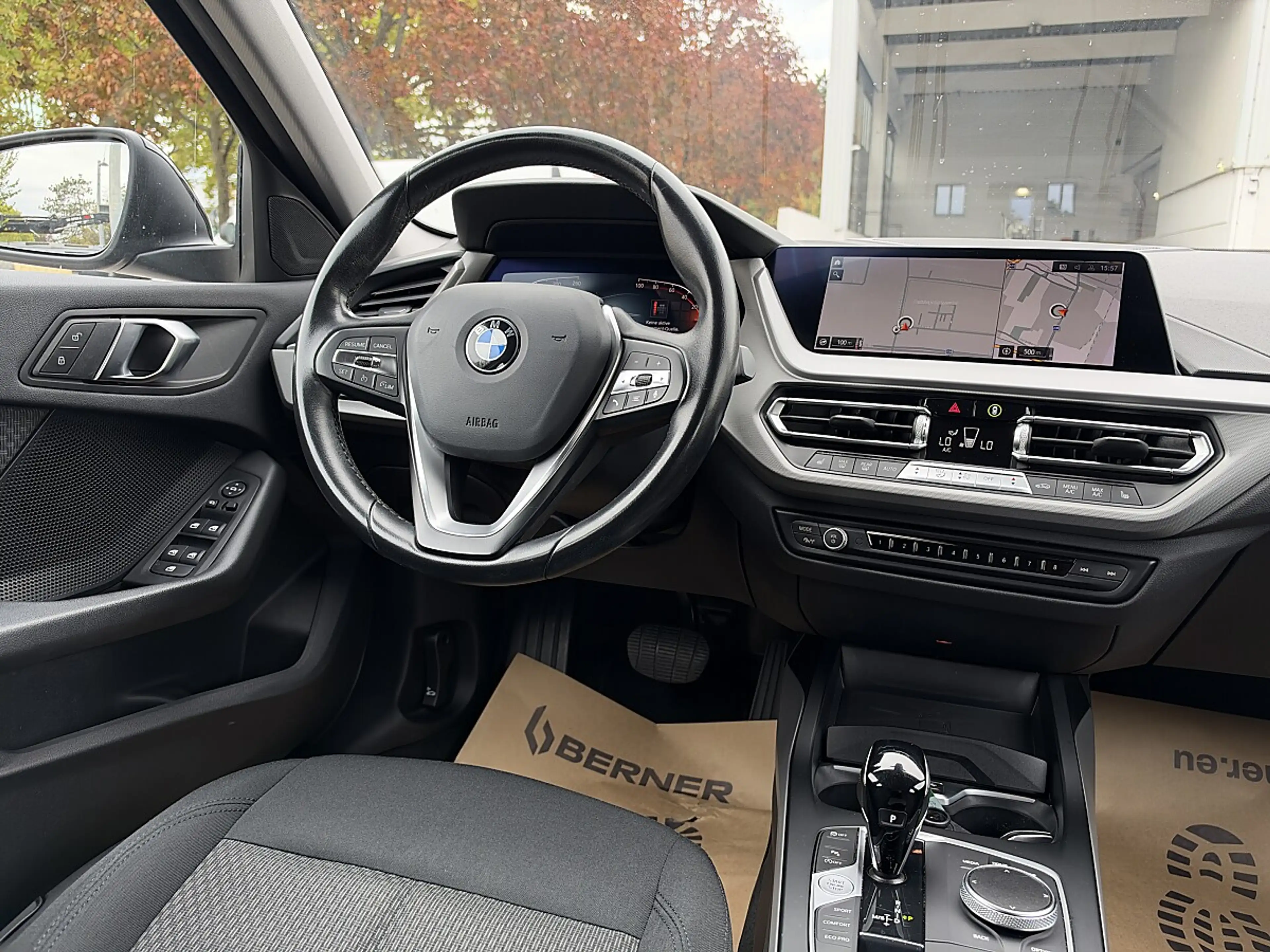 BMW 116 d Aut. / LIVE COCKPIT / NAVI / LED / — photo 14