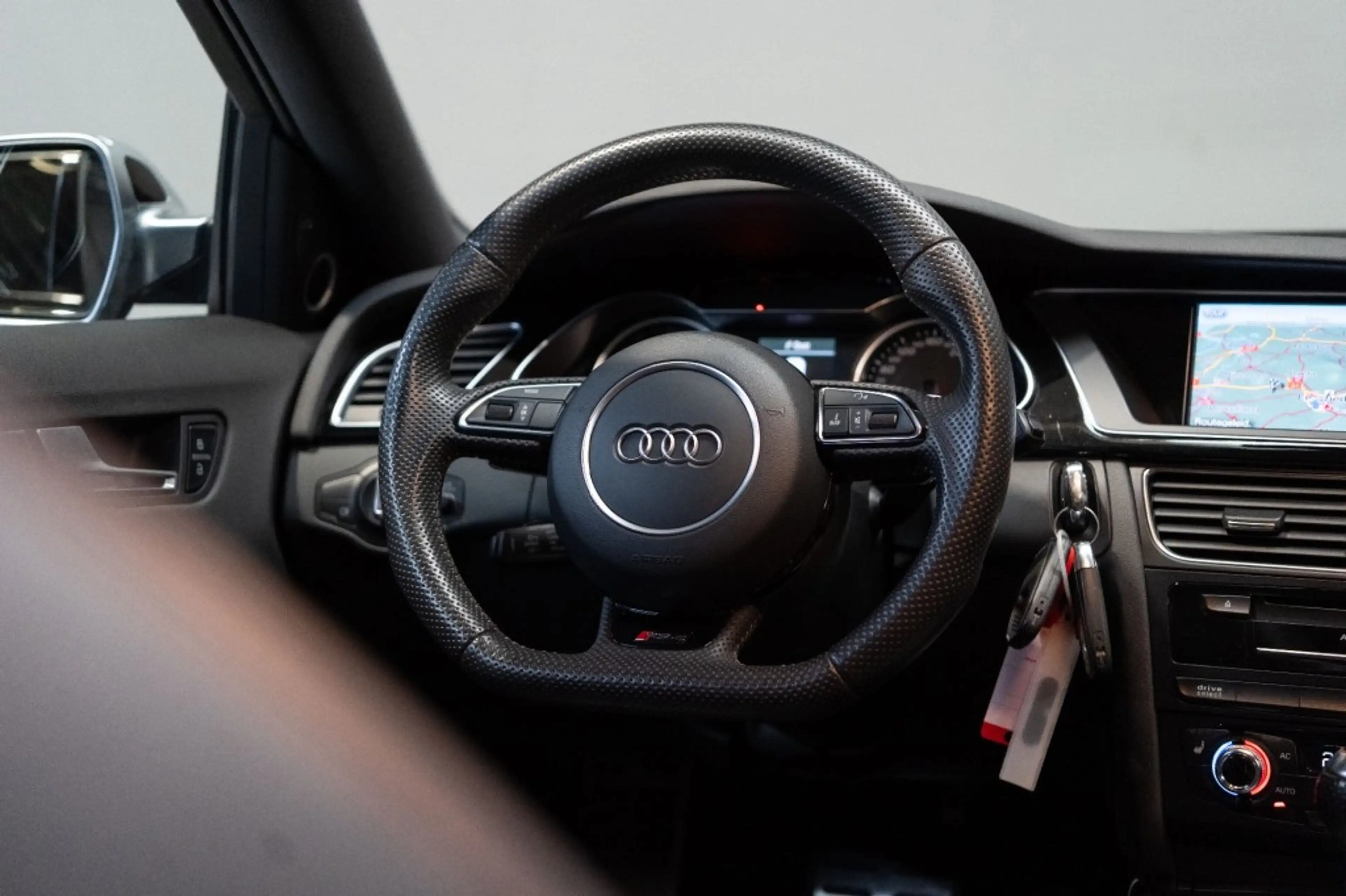 Audi RS4 4.2 V8 450 PK, B&O Audio, DAB, Panodak, Carbon, Ad — photo 6