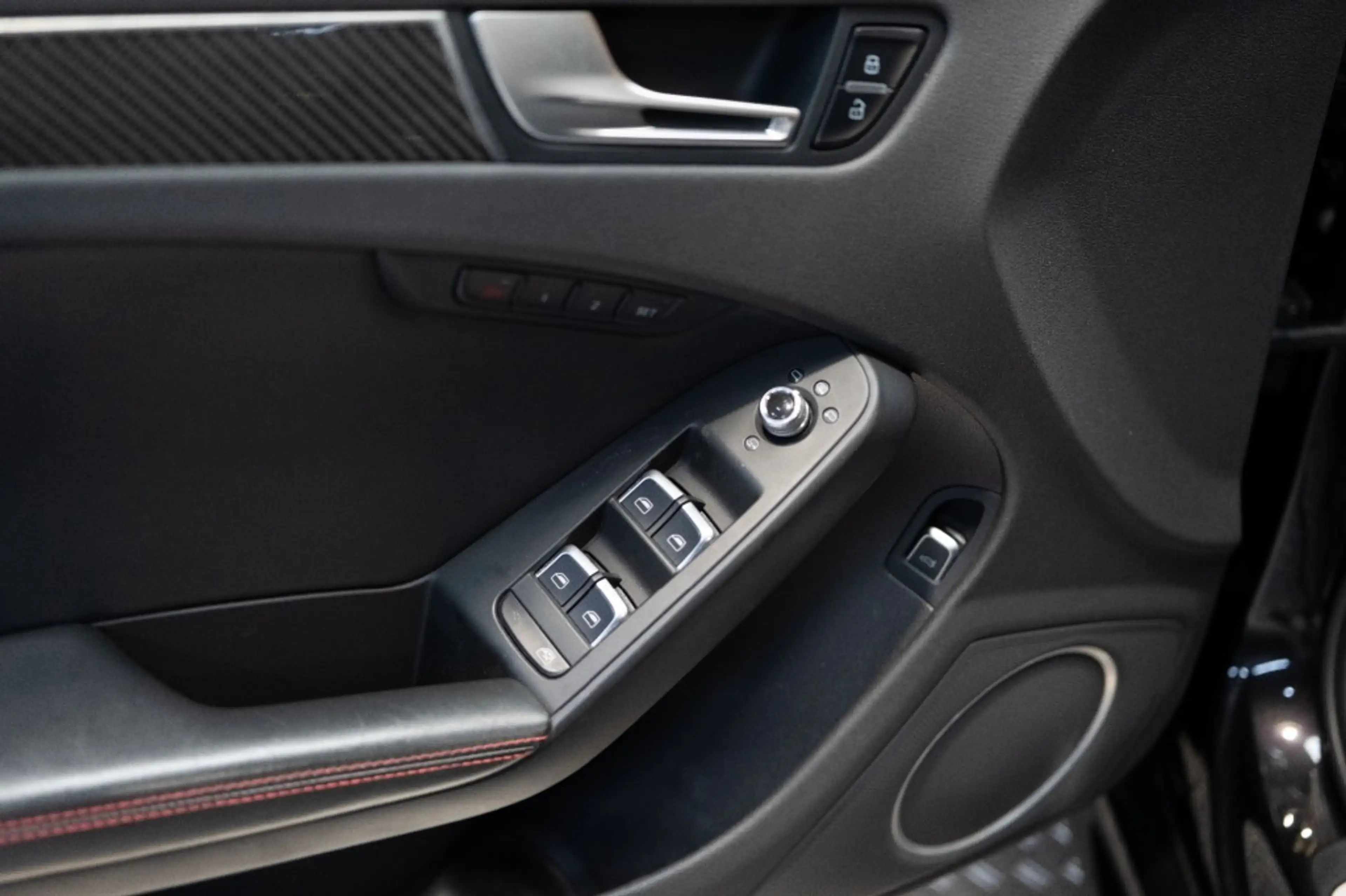 Audi RS4 4.2 V8 450 PK, B&O Audio, DAB, Panodak, Carbon, Ad — photo 25