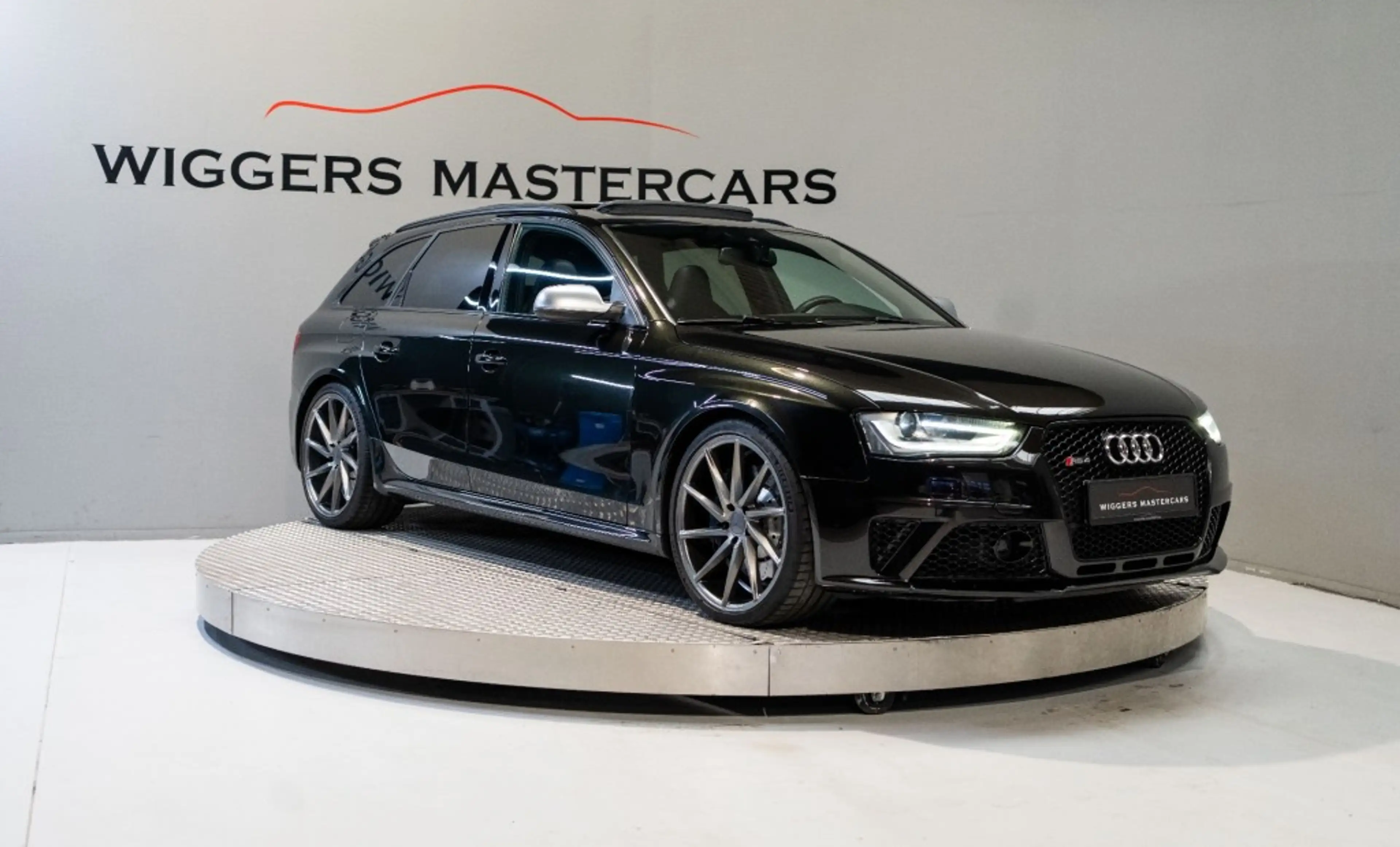 Audi RS4 4.2 V8 450 PK, B&O Audio, DAB, Panodak, Carbon, Ad — photo 9