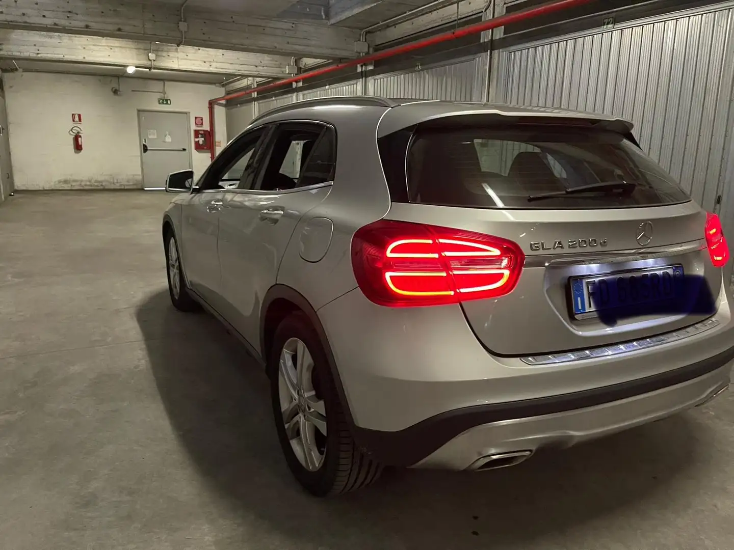 Mercedes-Benz GLA 200 GLA+200+d+(cdi)+Premium+auto Argento - 1