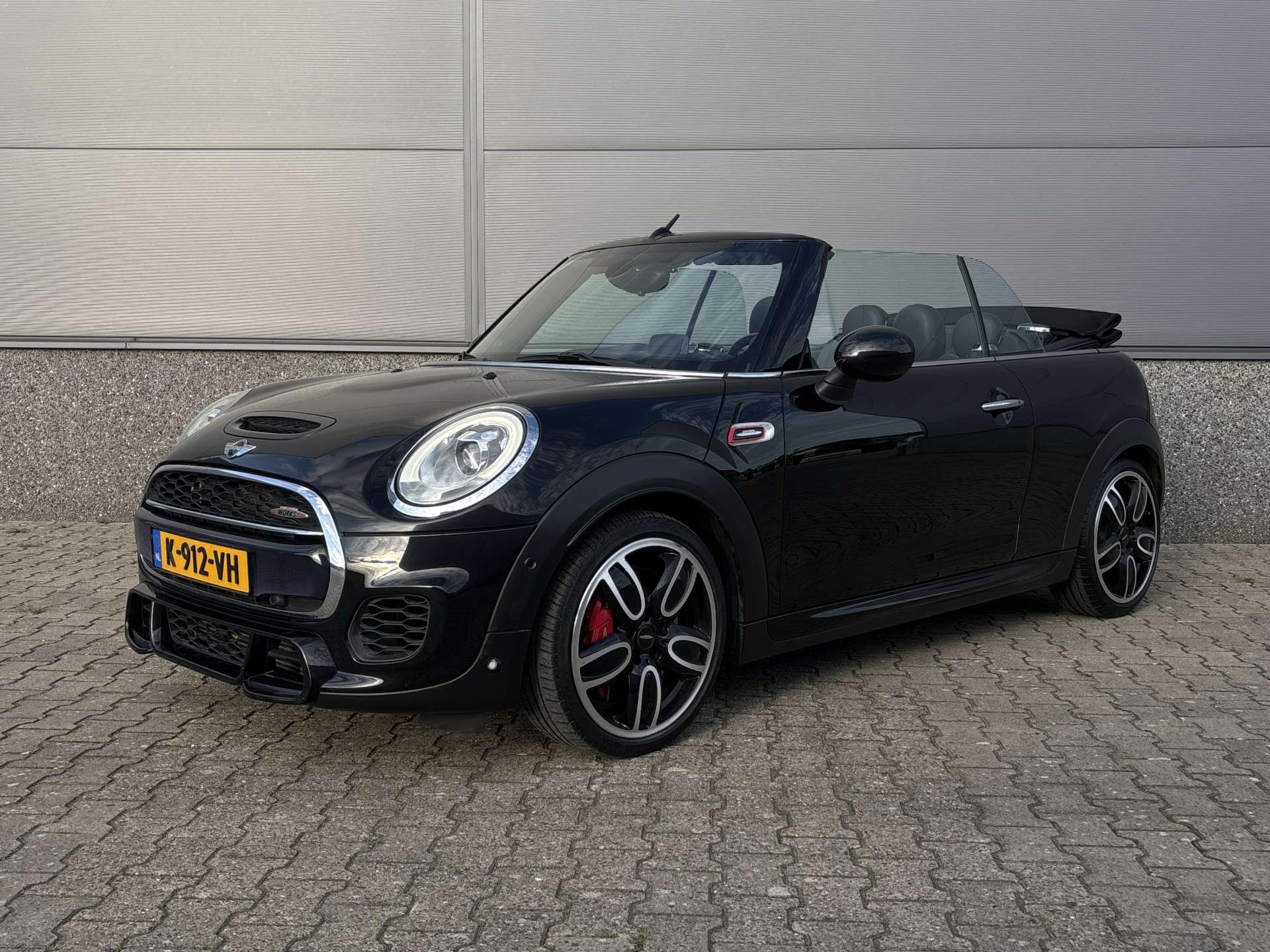 MINI John Cooper Works Cabrio