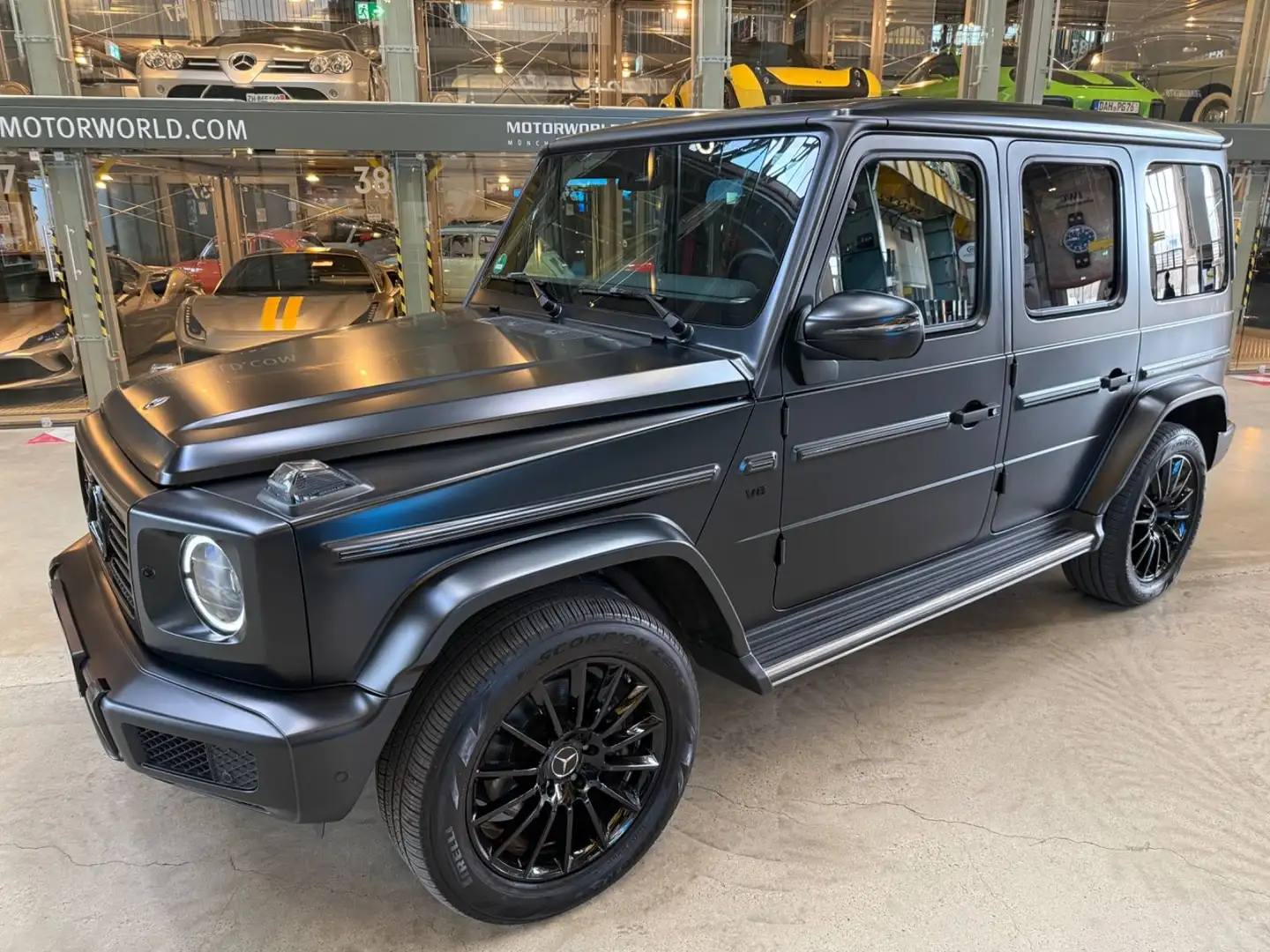 Mercedes-Benz G 500 / 1. HAND / VAT DEDUCTIBLE Schwarz - 2