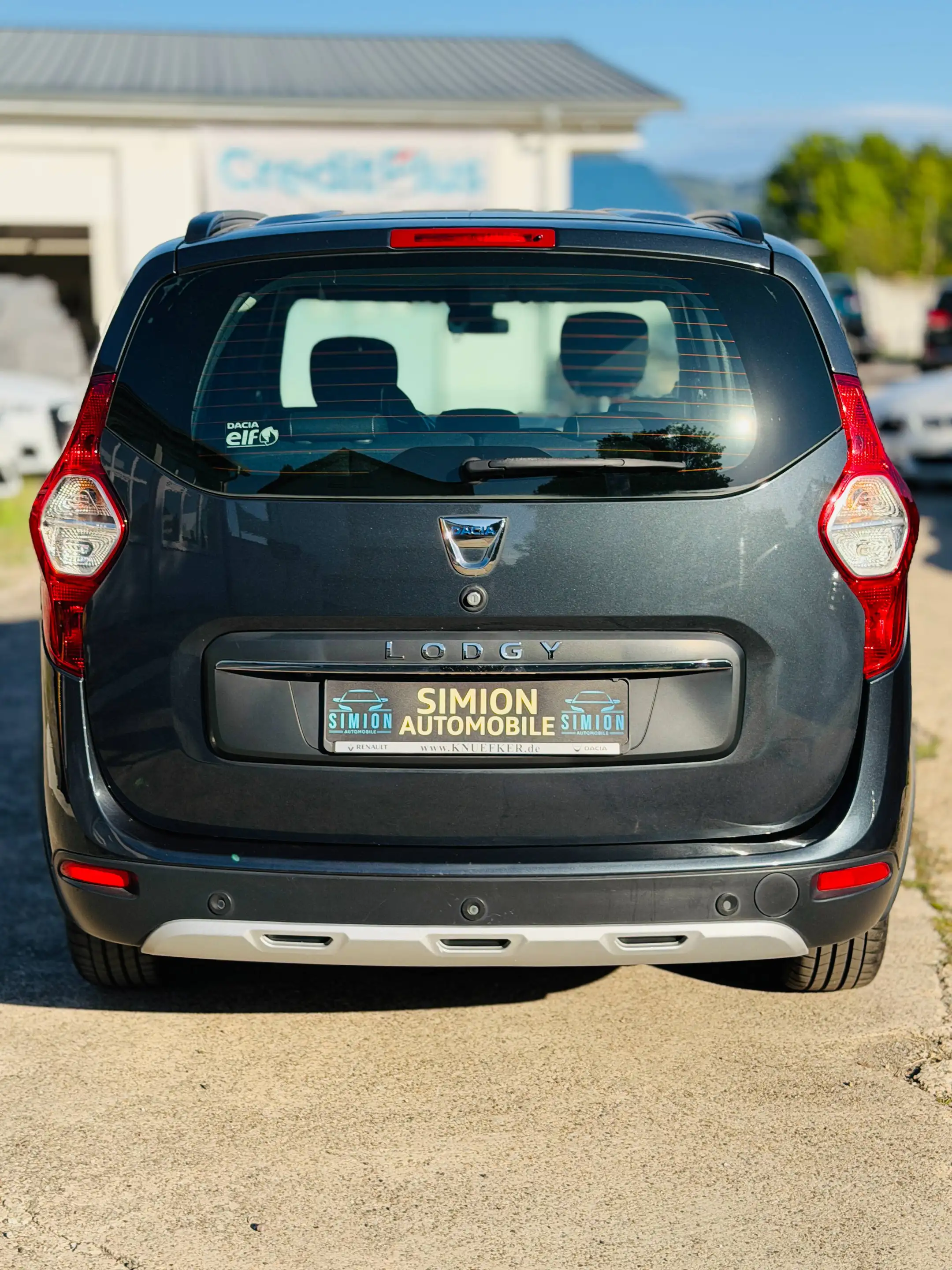 Dacia Lodgy Stepway*1.Hand*S-HEFT*AHK*Kamera*7 Sitze — photo 6
