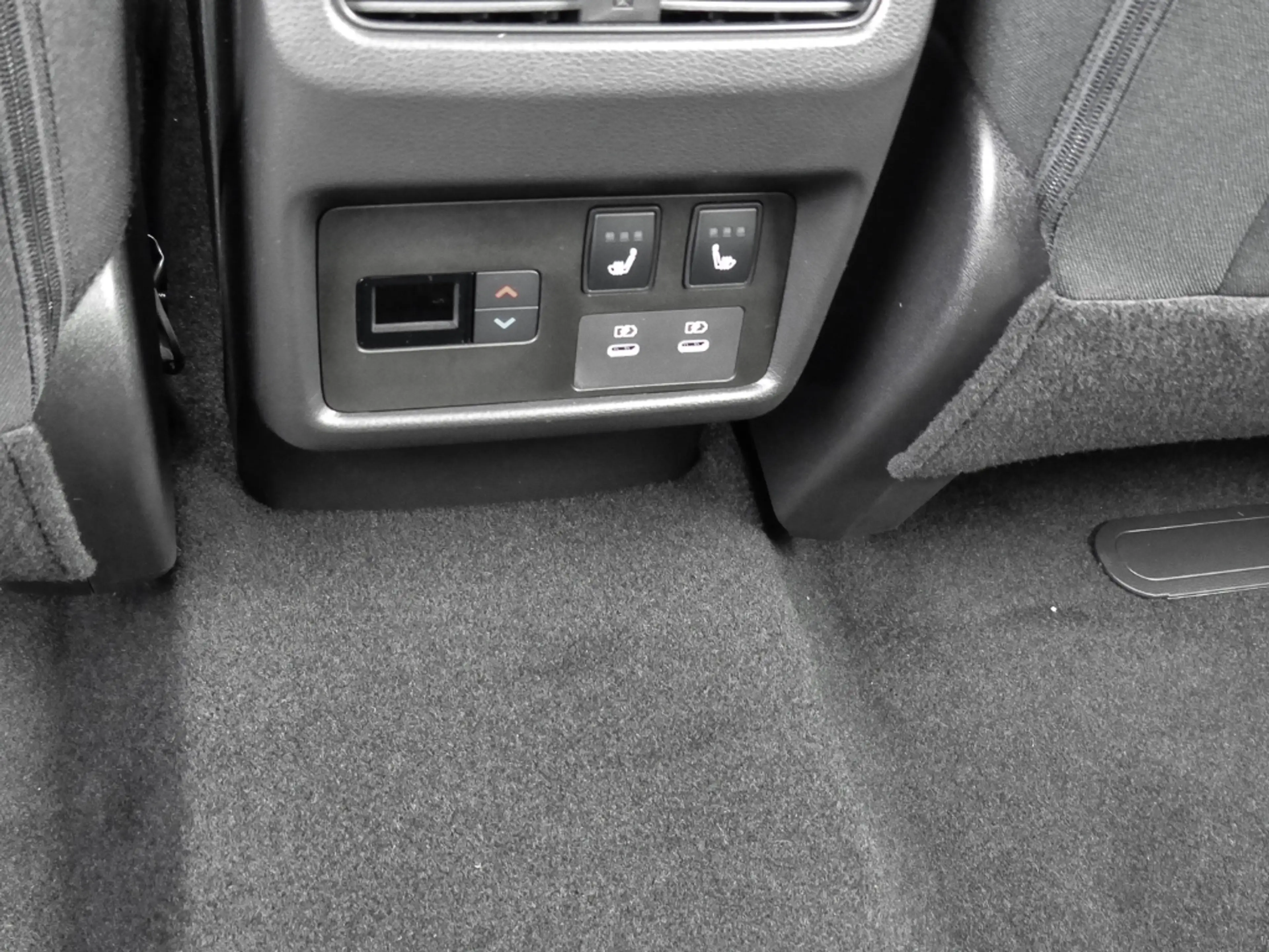 Nissan X-Trail Acenta 1.5 VC-T MHEV 163PS 4x2 Xtronic Familienpak — photo 13