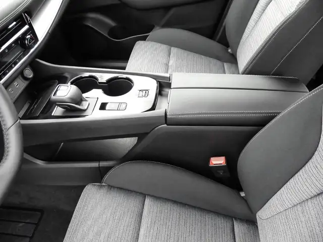 Nissan X-Trail view 10