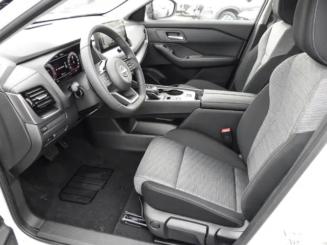 Nissan X-Trail view 11
