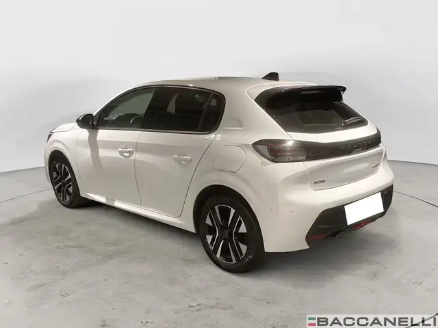 Peugeot 208 view 2