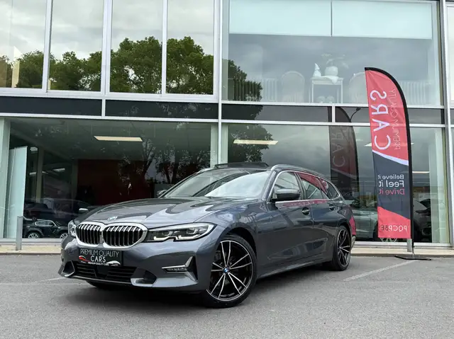 BMW 320 PANODAK / CARPLAY / TREKHAAK / CAMERA / ZETELVERWARMING /