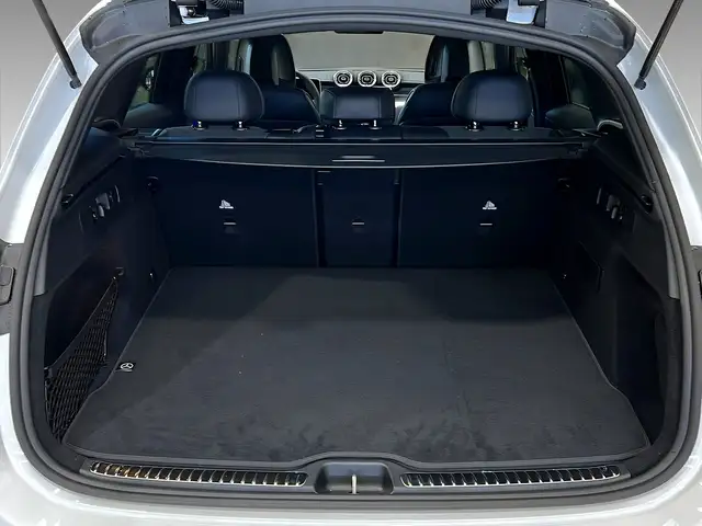 Mercedes-Benz GLC 200 view 6