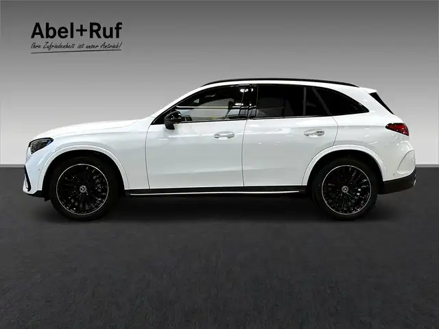 Mercedes-Benz GLC 200 view 4