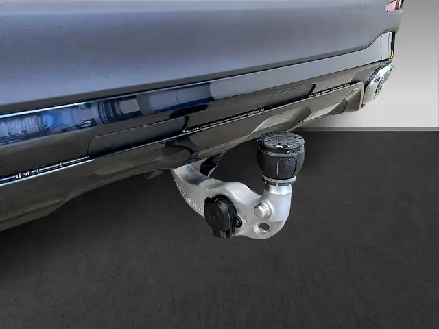 Mercedes-Benz GLC 200 view 12