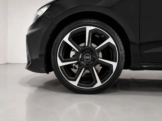 Audi A1 view 6