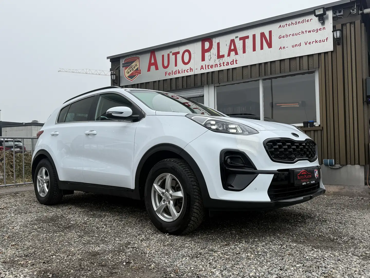 Kia Sportage 1,6 CRDI SCR MHD Black Edition Hybrid. Weiß - 1