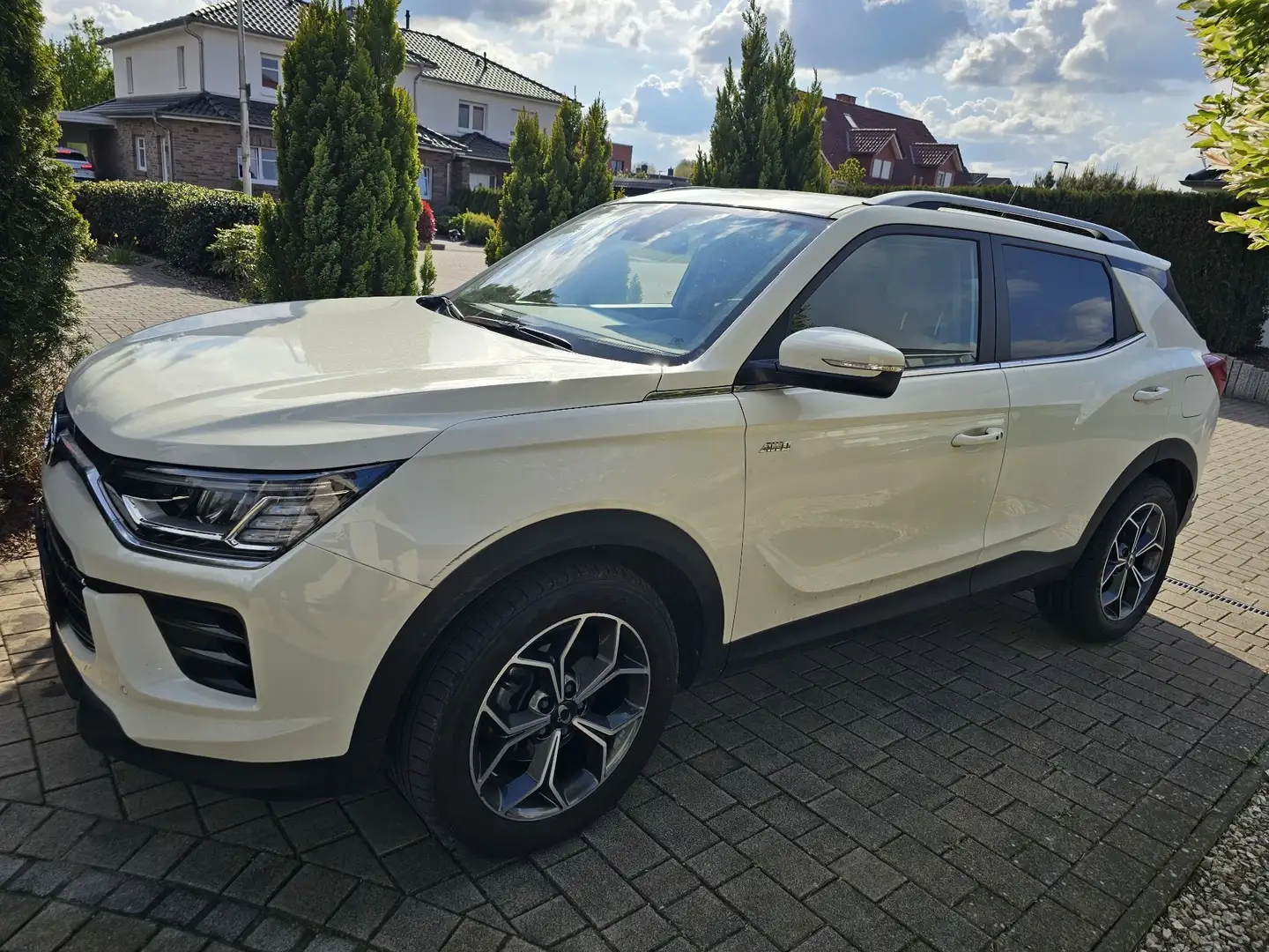 SsangYong Korando 1.6 D 4x4 Vollaussstatung NP 38000 Euro Bílá - 2