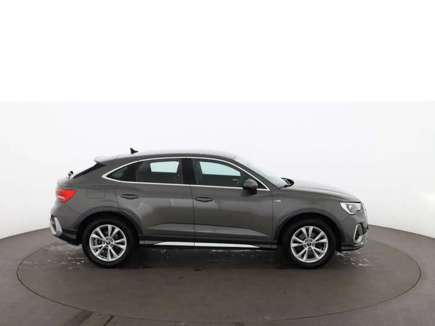 Audi Q3 Sportback 35 TFSI S-Line LED NAVI DIGI-TACHO Grau - 2