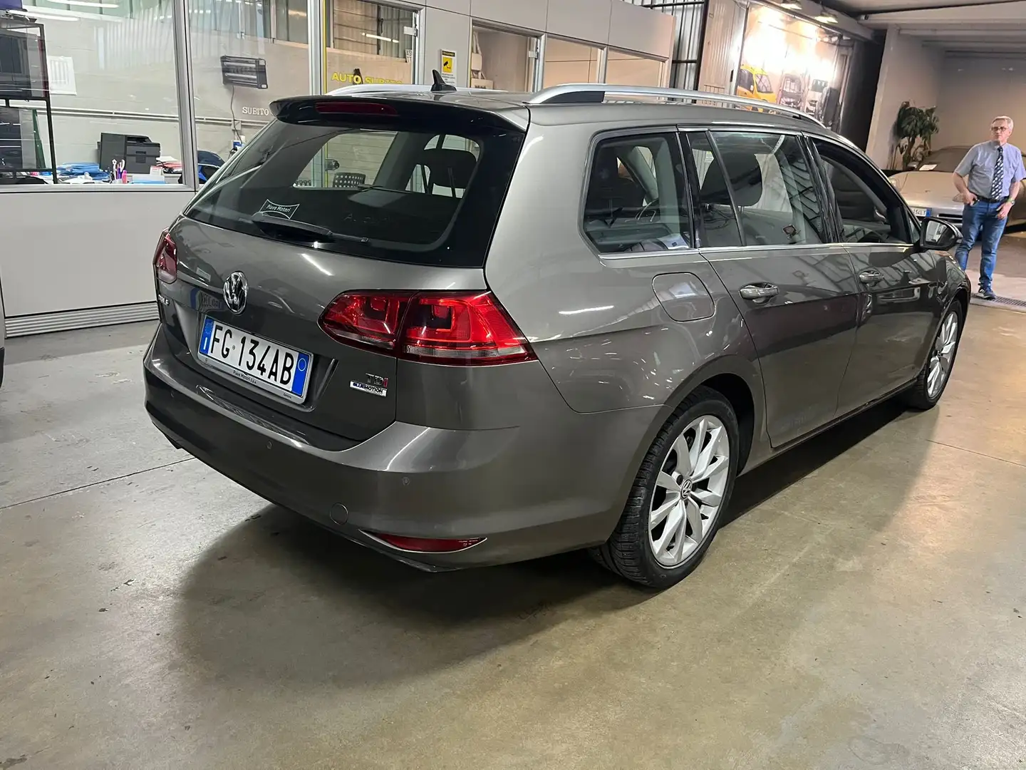Volkswagen Golf Variant 1.6 Tdi Highline Grigio - 2