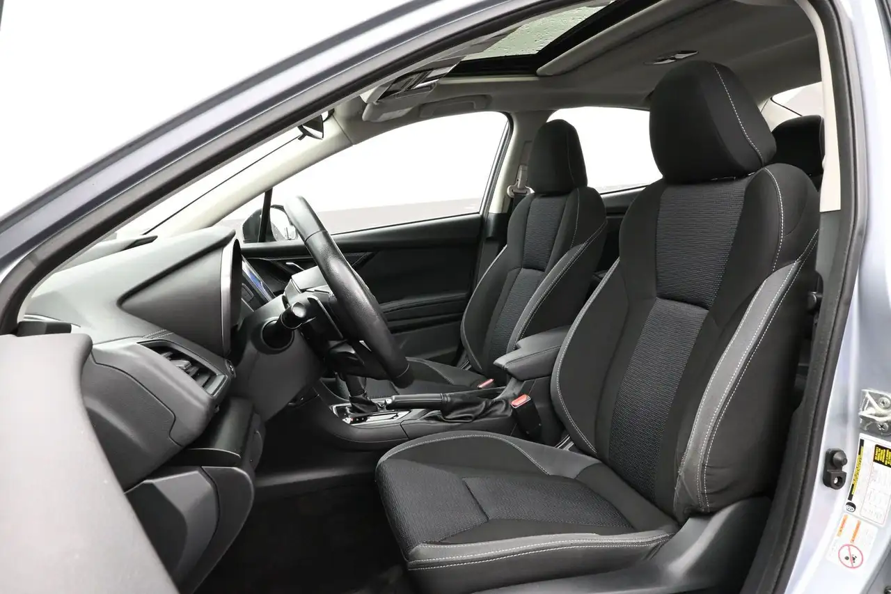 Subaru Impreza снимка Subaru Impreza