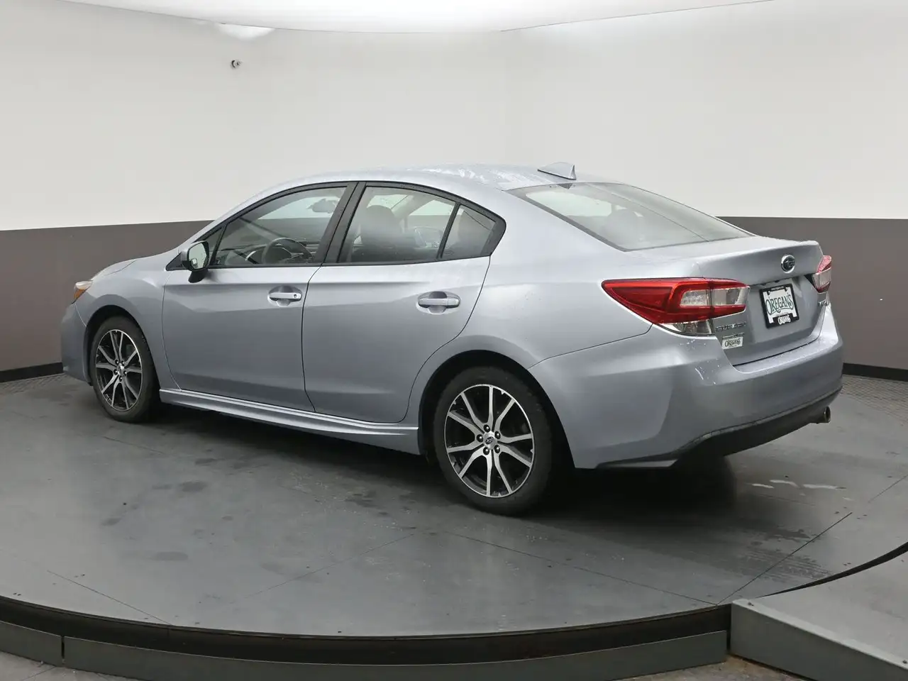 Subaru Impreza снимка Subaru Impreza