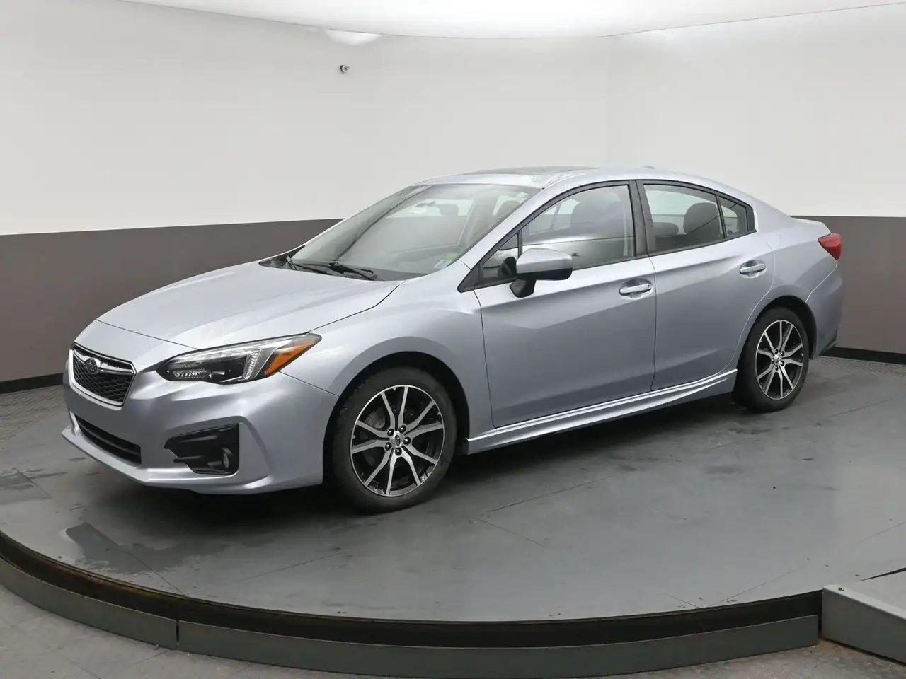 Subaru Impreza снимка Subaru Impreza