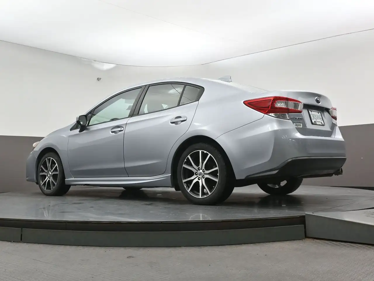 Subaru Impreza снимка Subaru Impreza