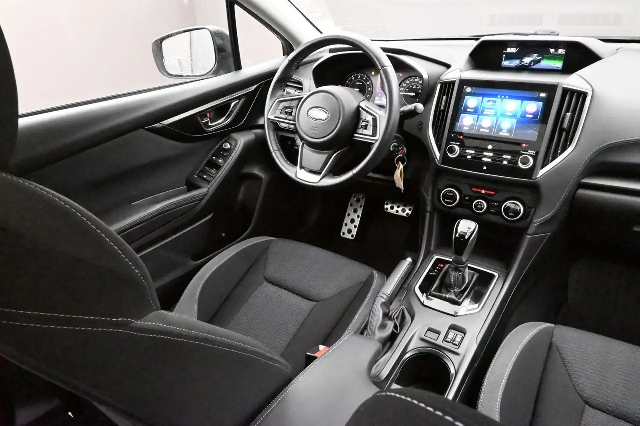 Subaru Impreza снимка Subaru Impreza