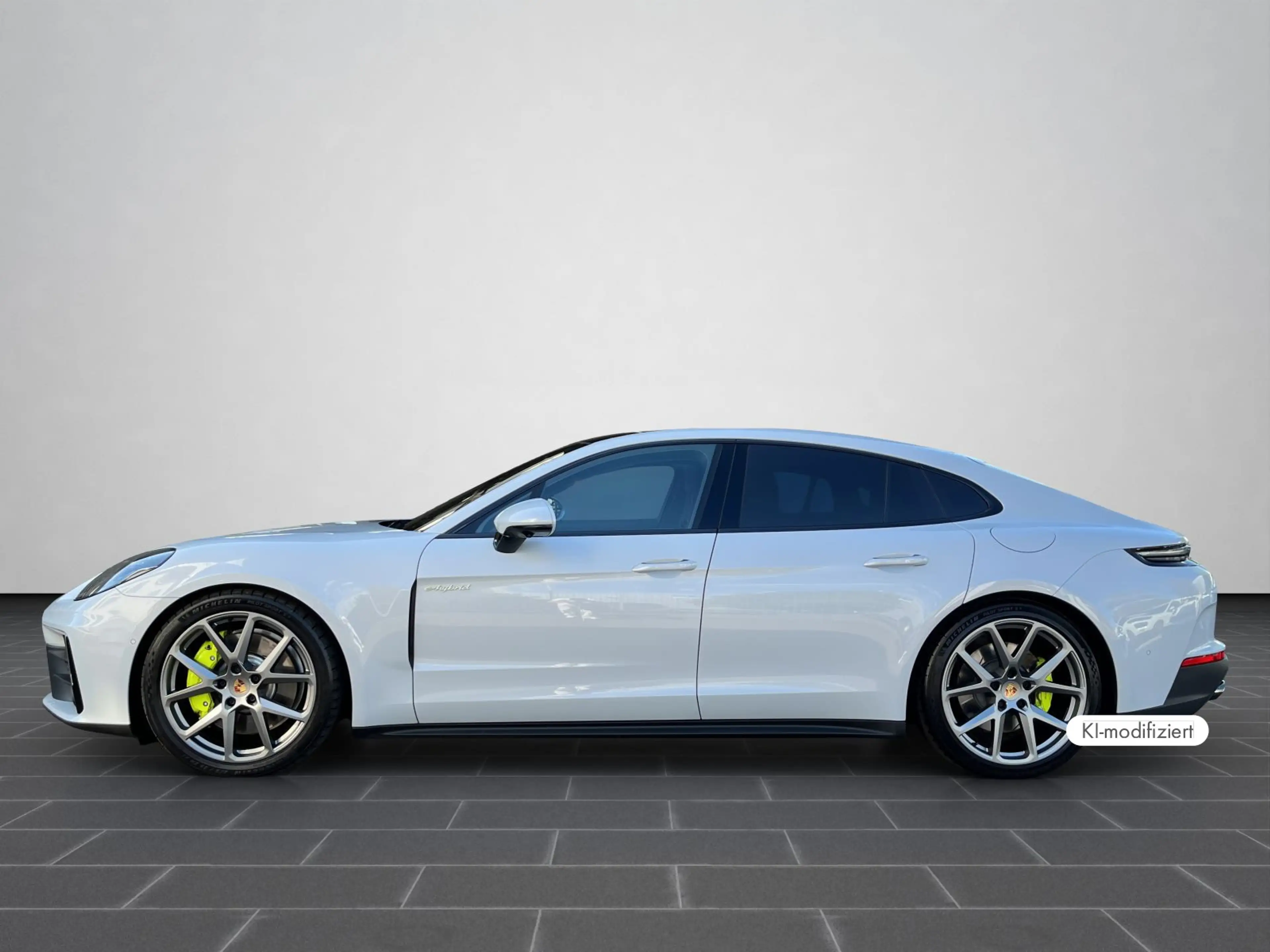 Porsche Panamera 4 E-Hybrid — photo 2