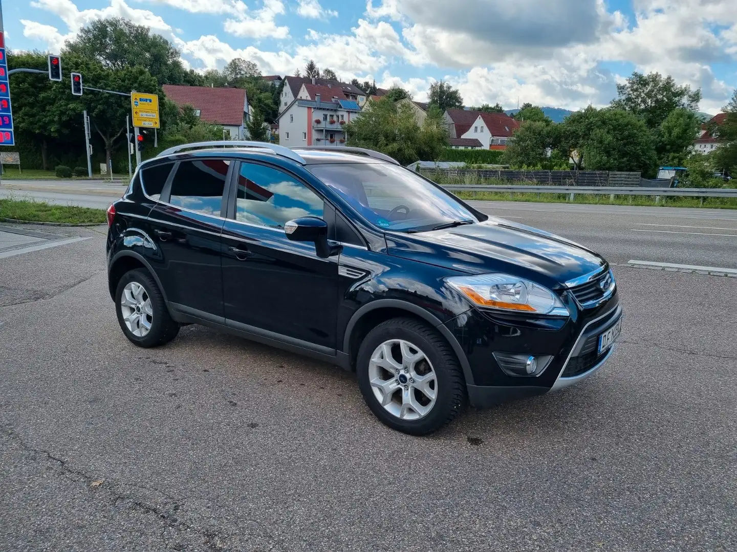Ford Kuga 2,0 TDCi 4x4 Titanium,Pano,AHK,Navi,Sitzhei Negru - 1