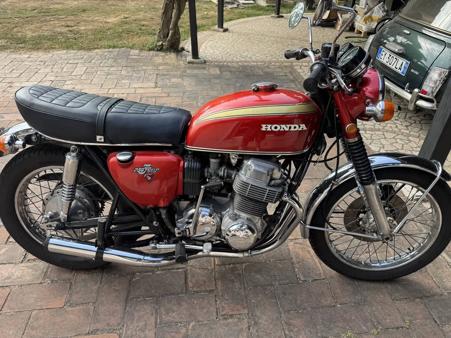 Honda CB 750 four - 1