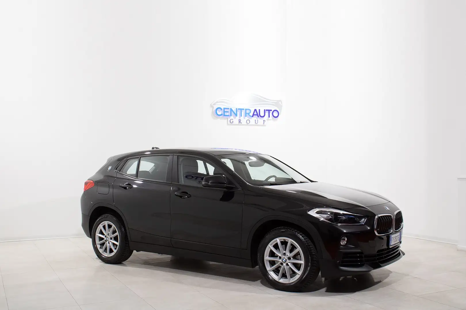 BMW X2 xDrive 18d BUSINESS X *FULL LED, TOUCHSCREEN 6,5'* Noir - 2