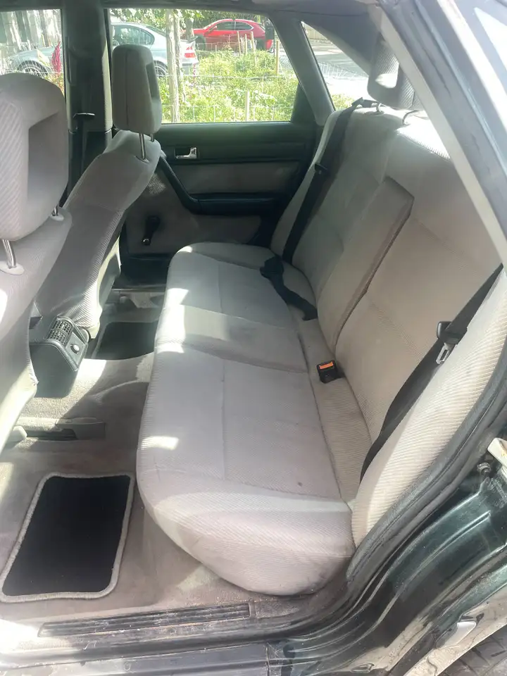 Audi 100 2.3 (1992), foto 6