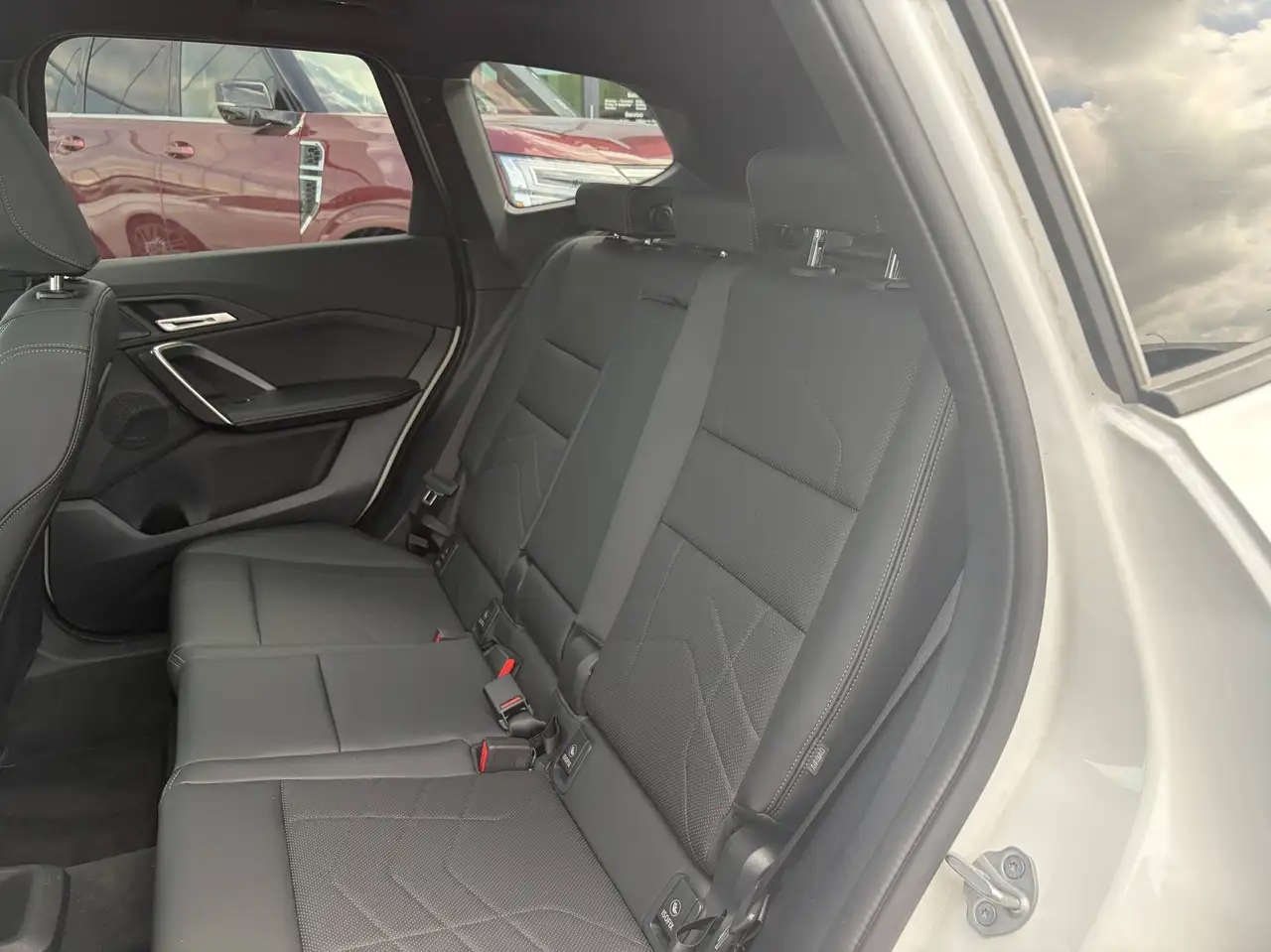 BMW X1 photo BMW X1