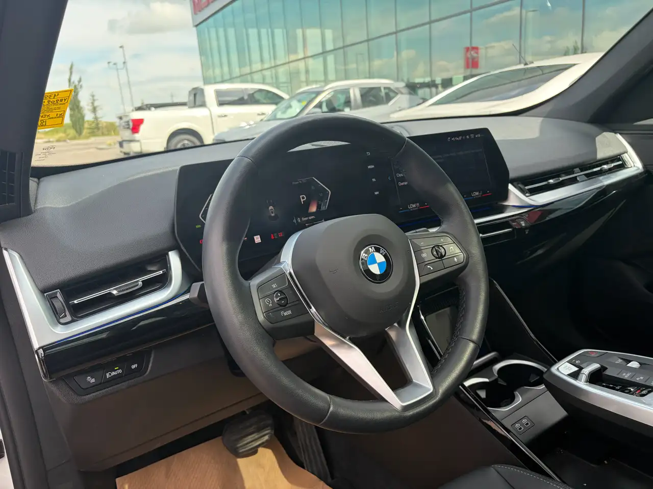 BMW X1 photo BMW X1