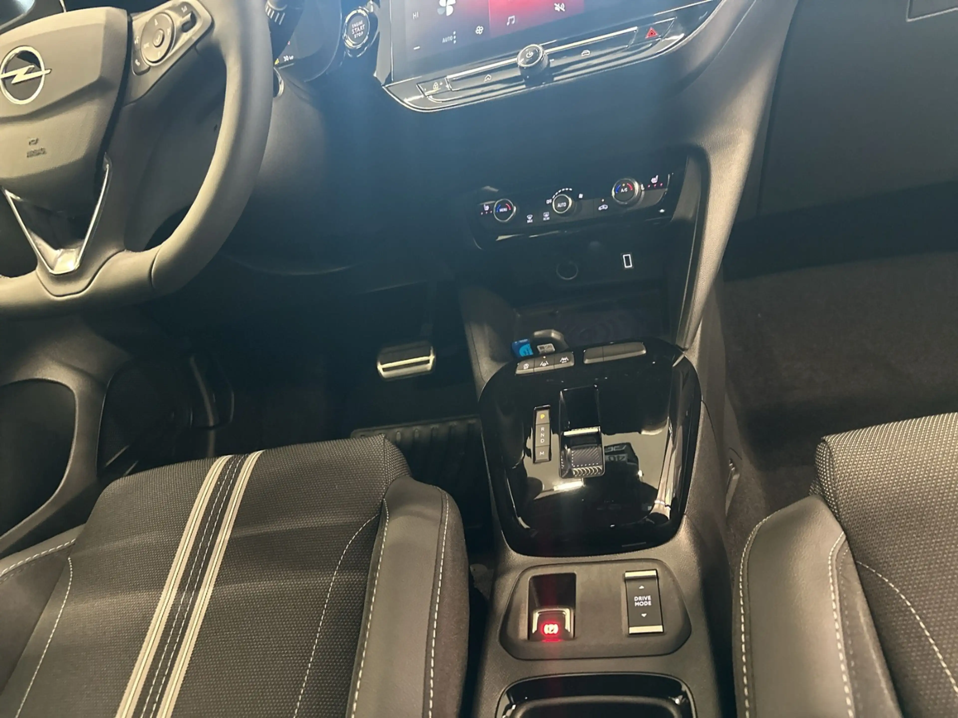 Opel Corsa GS Sitzheizung vorne, Lenkradheizung — photo 16