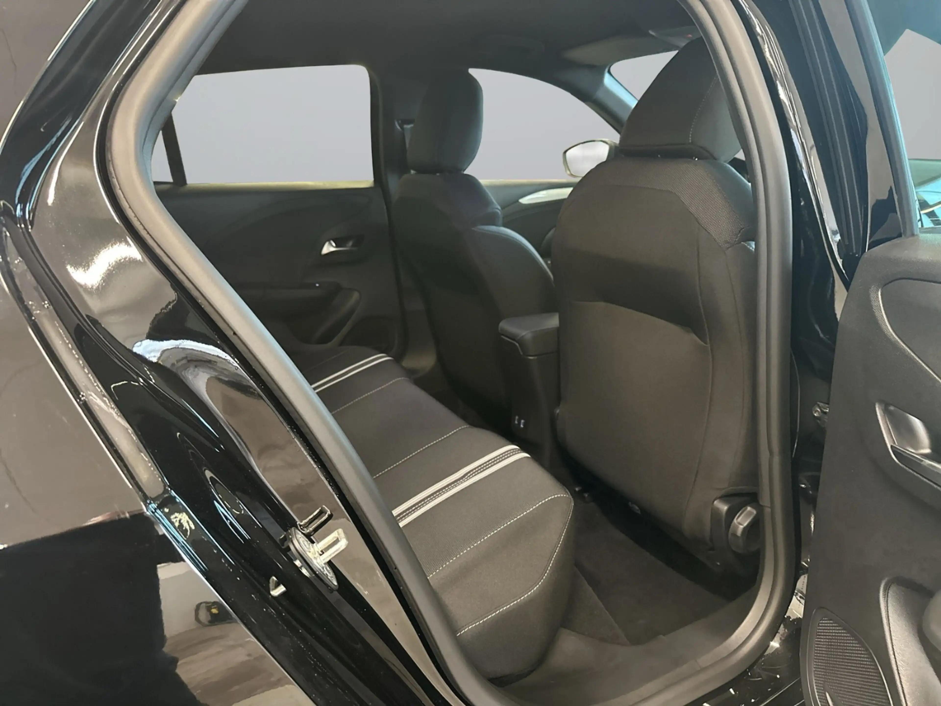 Opel Corsa GS Sitzheizung vorne, Lenkradheizung — photo 11